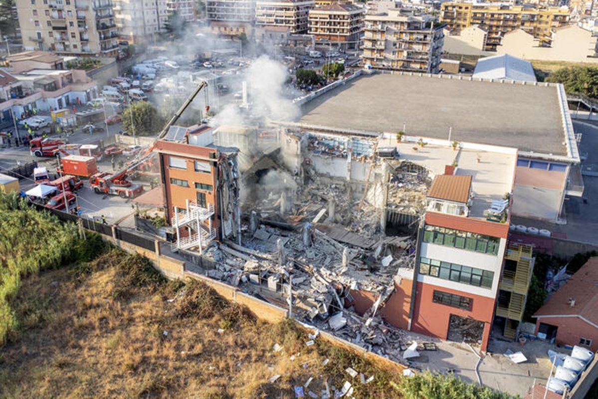 Crollo palazzina a Messina, l’inchiesta entra nel vivo: pool di tecnici per accertare le cause del cedimento