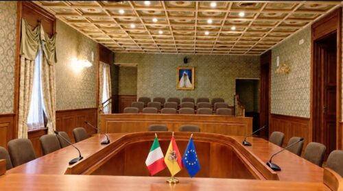 Vallelunga. Approvate variazioni di bilancio e Rendiconto 2025. Plauso del Presidente del consiglio al sindaco, alla Giunta e ai consiglieri comunali