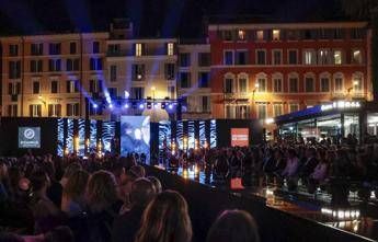 ‘Fashion & Talents’, a piazza di Spagna VIII sfilata-evento di ECampus e Accademia del Lusso