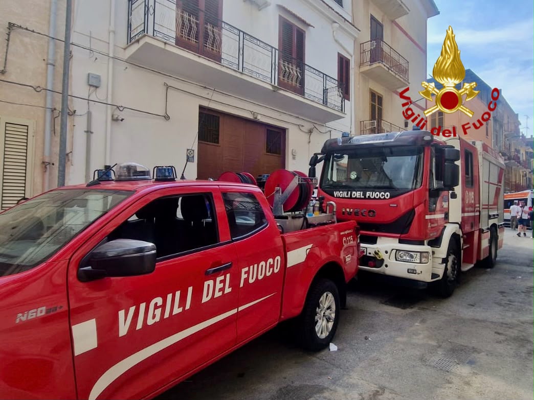 Tragedia nel Palermitano, madre e figlio trovati morti in garage: sarebbero morti per le esalazioni provenienti da una cisterna