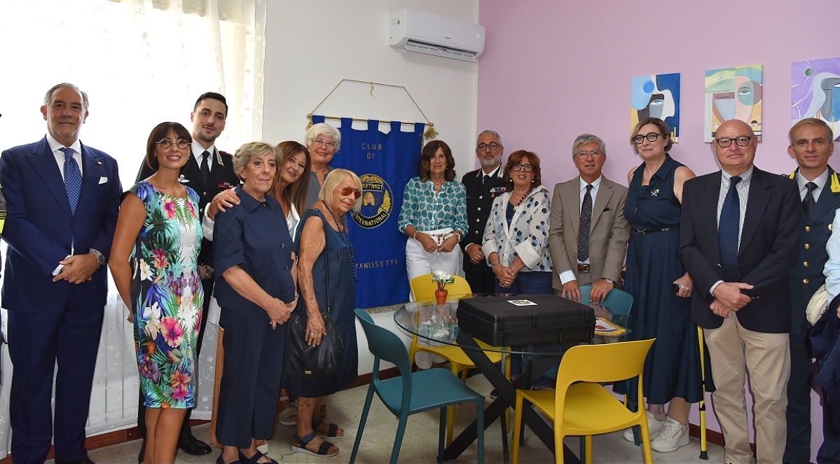 Mussomeli, donne vittime di violenza: alla Stazione Carabinieri inaugurata “Una stanza tutta per Sé”