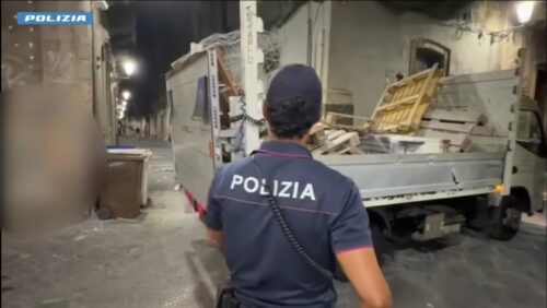 Blitz della polizia nel quartiere di San Berillo a Catania, sequestri ed espulsioni