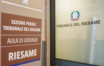 Torino, 13enne molestata: il Riesame sostituisce l’obbligo di firma con la custodia cautelare in carcere per bengalese