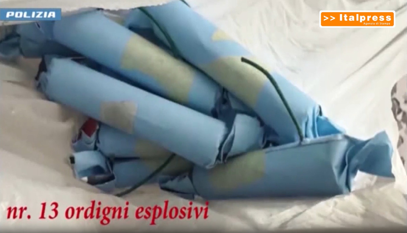 Gela, aveva un laboratorio per la droga e per ordigni esplosivi: fermato un 43enne / Video