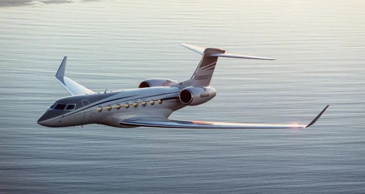 Bimba di 6 mesi, in pericolo di vita, trasportata d’urgenza da Catania a Roma a bordo di un Gulfstream G650 del 31° Stormo dell’Aeronautica Militare